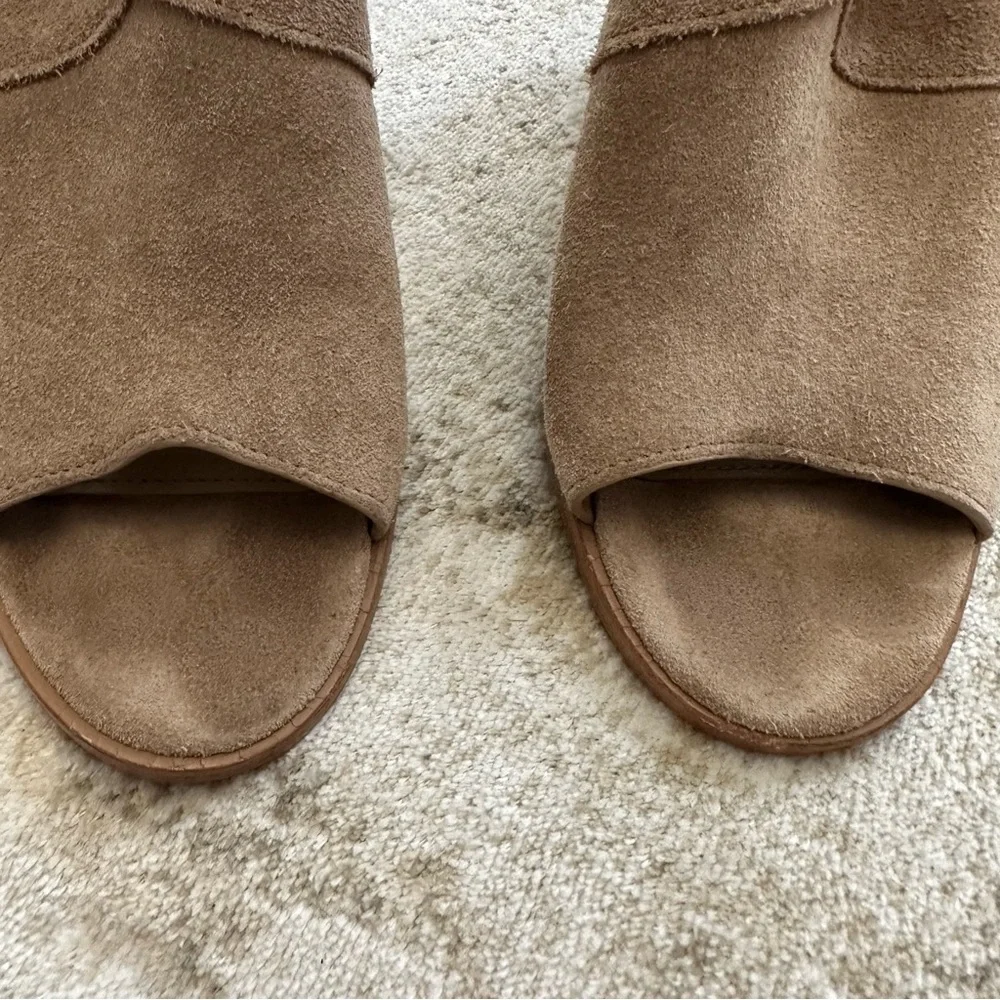 Marc fisher suede sandals heels 7 tan - Picture 5 of 8
